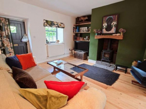 Cosy Welsh Town Cottage